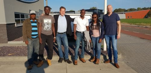 Aankomst GWI engineers bij Q-Flow in het na zomer zonnetje